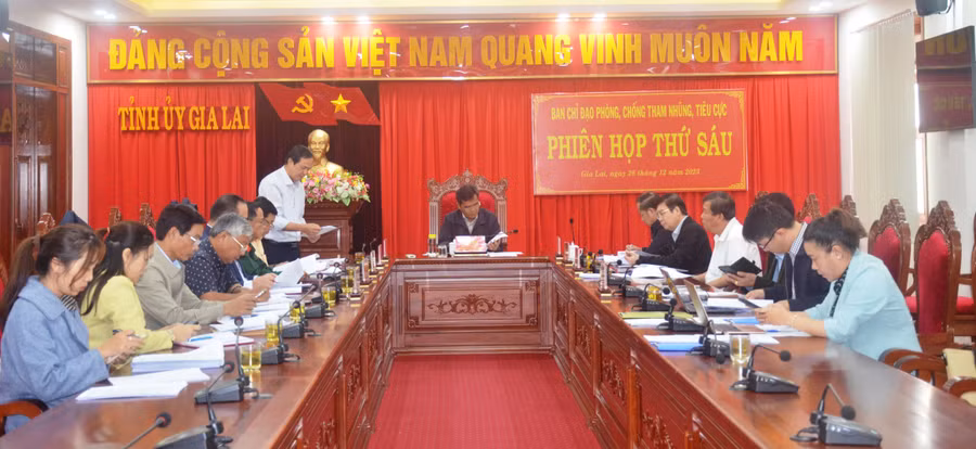 Quang cảnh phiên họp. Ảnh: Vĩnh Hoàng