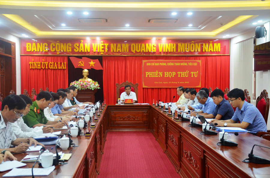 Quang cảnh phiên họp lần thứ tư. Ảnh: Vĩnh Hoàng Quang cảnh phiên họp lần thứ tư. Ảnh: Vĩnh Hoàng