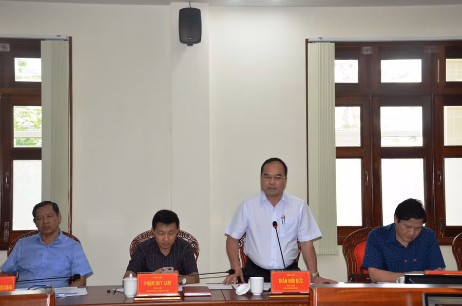 Các đại biểu phát biểu ý kiến tại hội nghị. Ảnh: Vĩnh Hoàng Các đại biểu phát biểu ý kiến tại hội nghị. Ảnh: Vĩnh Hoàng