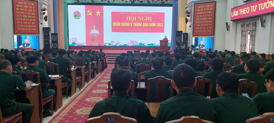 Các đại biểu dự hội nghị thảo luận. Ảnh: Vĩnh Hoàng Các đại biểu dự hội nghị thảo luận. Ảnh: Vĩnh Hoàng