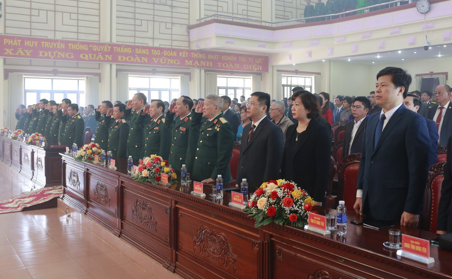 Các đại biểu tham dự buổi lễ. Ảnh: Vĩnh Hoàng Các đại biểu tham dự buổi lễ. Ảnh: Vĩnh Hoàng