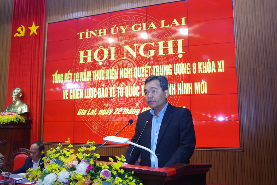 Bí thư Tỉnh ủy Hồ Văn Niên phát biểu khai mạc hội nghị. Ảnh: Vĩnh Hoàng Bí thư Tỉnh ủy Hồ Văn Niên phát biểu khai mạc hội nghị. Ảnh: Vĩnh Hoàng