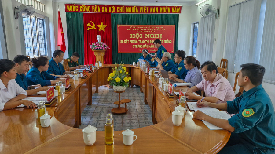 Quang cảnh hội nghị sơ kết phong trào thi đua quyết thắng Cụm thi đua số 4. Ảnh: Vĩnh Hoàng Quang cảnh hội nghị sơ kết phong trào thi đua quyết thắng Cụm thi đua số 4. Ảnh: Vĩnh Hoàng