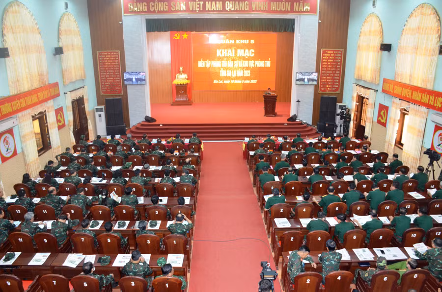 Quang cảnh buổi khai mạc diễn tập. Ảnh: Vĩnh Hoàng