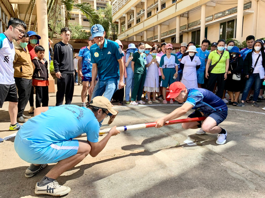 Các vận động viên đã tham gia thi đấu nỗ lực giúp hội thao thành công tốt đẹp. Ảnh: Như Nguyện Các vận động viên đã tham gia thi đấu nỗ lực giúp hội thao thành công tốt đẹp. Ảnh: Như Nguyện