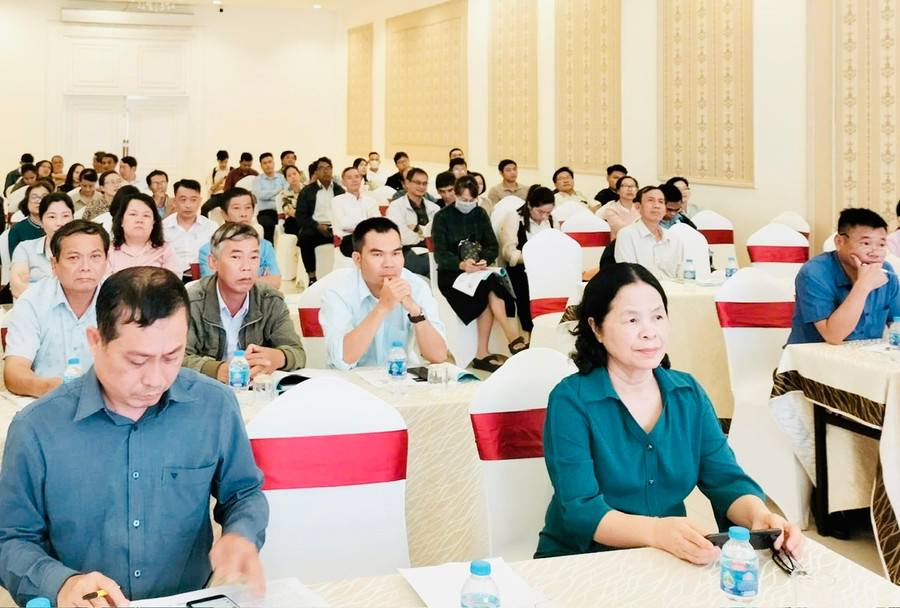 Hội thảo do Tổng hội Y học Việt Nam phối hợp với Quỹ phòng-chống tác hại của thuốc lá (Bộ Y tế) và Sở Y tế Gia Lai tổ chức. Ảnh: Như Nguyện