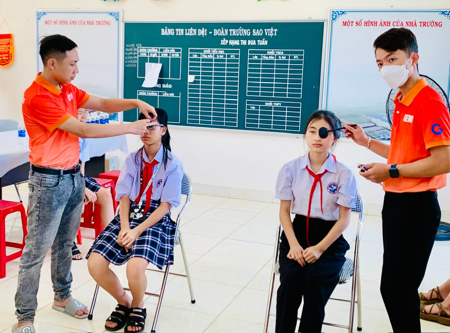 Chương trình Khám tầm soát và kiểm soát cận thị học đường được Bệnh viện Mắt Quốc tế Sài Gòn-Gia Lai tổ chức từ nay cho đến xuyên suốt trong dịp hè năm 2024. Ảnh: Như Nguyện