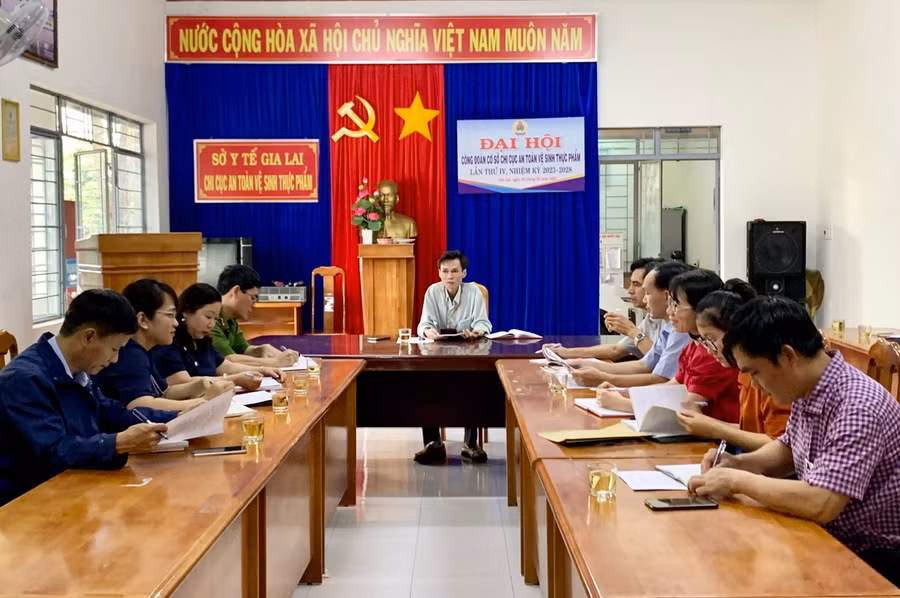 Quang cảnh cuộc họp. Ảnh: Như Nguyện