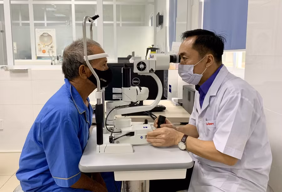 Dịp này, Bệnh viện Mắt Cao Nguyên chính thức cho ra mắt Đơn vị khám và điều trị chuyên sâu khô mắt đầu tiên tại Gia Lai và các tỉnh miền trung Tây Nguyên. Ảnh: Như Nguyện