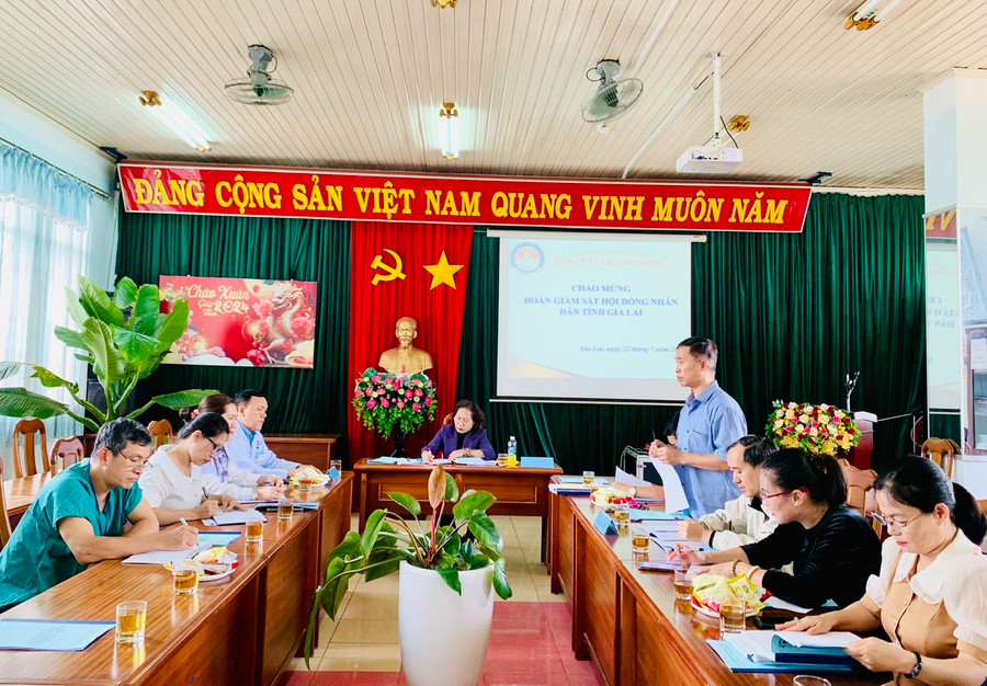 Quang cảnh buổi giám sát của đoàn giám sát của Thường trực HĐND tỉnh Gia Lai tại Bệnh viện Lao và bệnh phổi Gia Lai. Ảnh: Như Nguyện Quang cảnh buổi giám sát của đoàn giám sát của Thường trực HĐND tỉnh Gia Lai tại Bệnh viện Lao và bệnh phổi Gia Lai. Ảnh: Như Nguyện