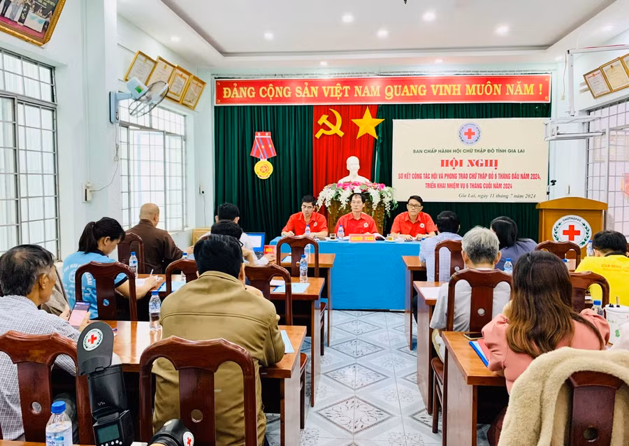 Báo cáo tại hội nghị cho biết, tổng giá trị hoạt động nhân đạo trên địa bàn Gia Lai 6 tháng đầu năm 2024 đạt 42,7 tỷ đồng. Ảnh: Như Nguyện
