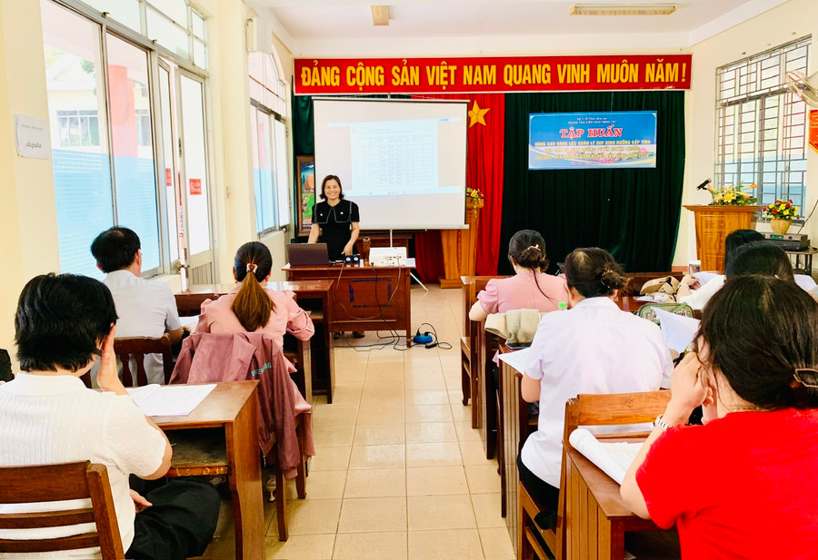 Quang cảnh lớp tập huấn. Ảnh: Như Nguyện Quang cảnh lớp tập huấn. Ảnh: Như Nguyện