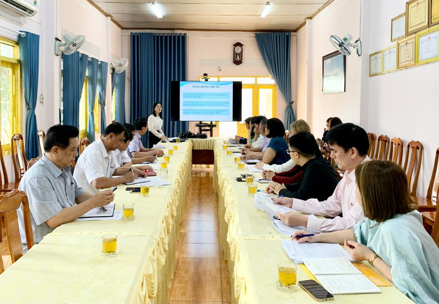 Quang cảnh buổi làm việc. Ảnh: Như Nguyện Quang cảnh buổi làm việc. Ảnh: Như Nguyện