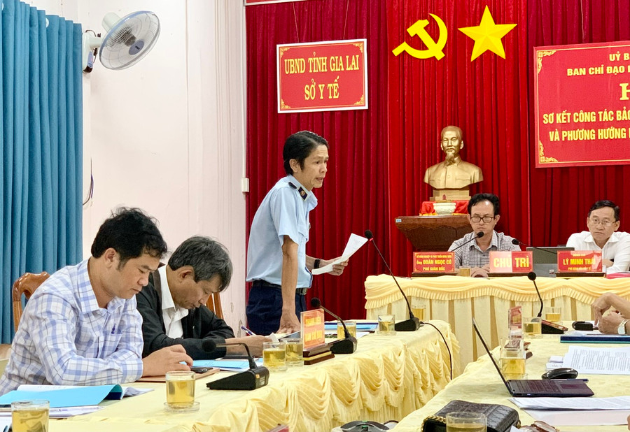 Đại diện Cục Quản lý Thị trường Gia Lai phát biểu tại hội nghị. Ảnh: Như Nguyện Đại diện Cục Quản lý Thị trường Gia Lai phát biểu tại hội nghị. Ảnh: Như Nguyện