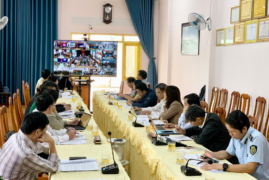 Hội nghị được kết nối trực tuyến đến điểm cầu các huyện, thị xã, thành phố trên địa bàn tỉnh. Ảnh: Như Nguyện Hội nghị được kết nối trực tuyến đến điểm cầu các huyện, thị xã, thành phố trên địa bàn tỉnh. Ảnh: Như Nguyện