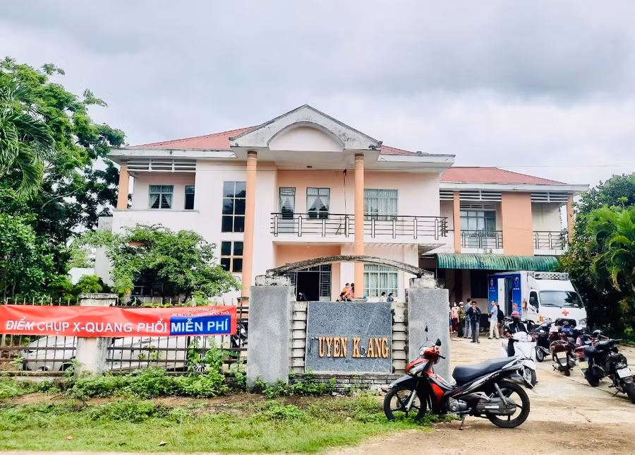 Sự kiện X-quang lưu động tại cộng đồng nhằm sàng lọc phát hiện và quản lý điều trị bệnh lao cho toàn bộ người dân tại 14 xã, thị trấn của huyện Kbang. Ảnh: Như Nguyện