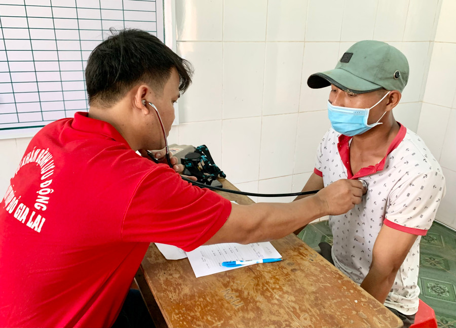 Việc phê duyệt Đề án “Phát triển hệ thống y tế tỉnh Gia Lai đến năm 2030” góp phần xây dựng và phát triển sự nghiệp y tế tỉnh Gia Lai hiện đại, đồng bộ đảm bảo mọi người dân đều được chăm sóc sức khỏe liên tục và toàn diện. Ảnh: Như Nguyện Việc phê duyệt Đề án “Phát triển hệ thống y tế tỉnh Gia Lai đến năm 2030” góp phần xây dựng và phát triển sự nghiệp y tế tỉnh Gia Lai hiện đại, đồng bộ đảm bảo mọi người dân đều được chăm sóc sức khỏe liên tục và toàn diện. Ảnh: Như Nguyện