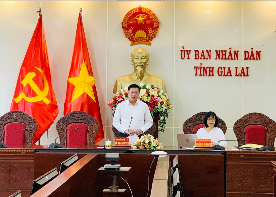 Ông Đỗ Xuân Tuyên-Thứ Trưởng Thường trực Bộ Y tế phát biểu tại buổi làm việc. Ảnh: Như Nguyện Ông Đỗ Xuân Tuyên-Thứ Trưởng Thường trực Bộ Y tế phát biểu tại buổi làm việc. Ảnh: Như Nguyện