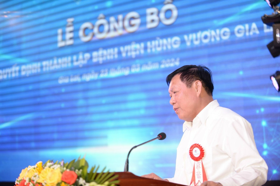 Ông Đỗ Xuân Tuyên-Thứ trưởng Thường trực Bộ Y tế dự và phát biểu chỉ đạo tại lễ công bố quyết định. Ảnh: Hà Ngọc Chính Ông Đỗ Xuân Tuyên-Thứ trưởng Thường trực Bộ Y tế dự và phát biểu chỉ đạo tại lễ công bố quyết định. Ảnh: Hà Ngọc Chính