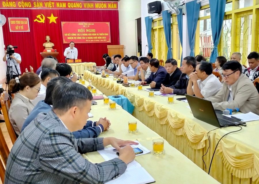 Quang cảnh hội nghị tại điểm cầu Sở Y tế tỉnh. Ảnh: Như Nguyện