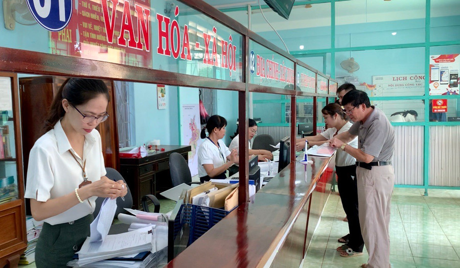 Công tác chi trả lương hưu, trợ cấp BHXH theo mức lương mới tại Gia Lai đảm bảo an toàn đúng quy định. Ảnh: Như Nguyện Công tác chi trả lương hưu, trợ cấp BHXH theo mức lương mới tại Gia Lai đảm bảo an toàn đúng quy định. Ảnh: Như Nguyện