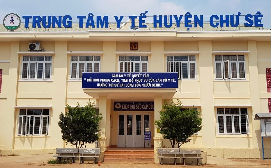 Hiện 3 em đã tạm ổn định sức khỏe và đang được tiếp tục theo dõi tại Trung tâm Y tế huyện Chư Sê. Ảnh: Như Nguyện Hiện 3 em đã tạm ổn định sức khỏe và đang được tiếp tục theo dõi tại Trung tâm Y tế huyện Chư Sê. Ảnh: Như Nguyện