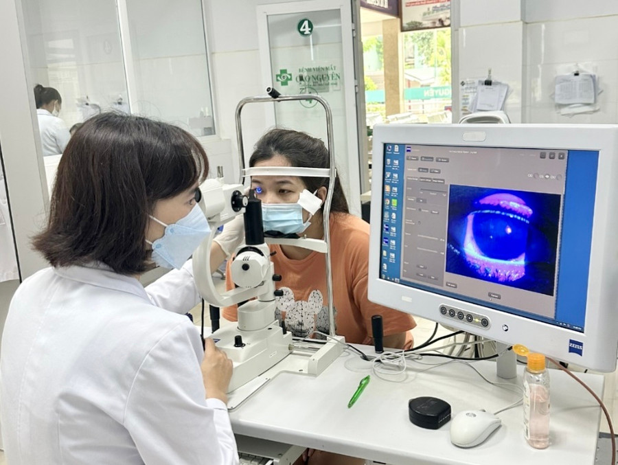 Chỉ hơn 2 tháng, Gia Lai đã ghi nhận 15.708 ca đau mắt đỏ. Ảnh: Như Nguyện Chỉ hơn 2 tháng, Gia Lai đã ghi nhận 15.708 ca đau mắt đỏ. Ảnh: Như Nguyện