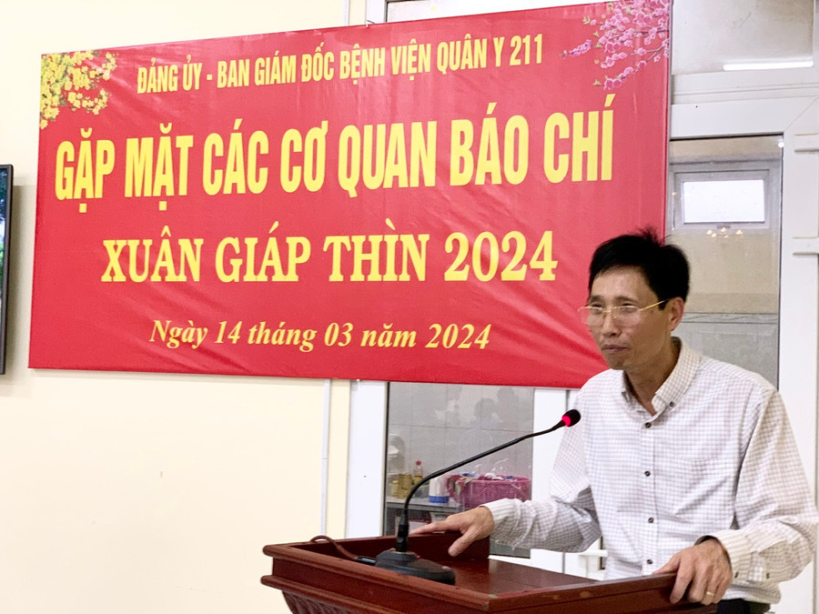 Đại tá Hoàng Tiến Dũng-Giám đốc Bệnh viện Quân y 211 phát biểu tại buổi gặp mặt. Ảnh: Như Nguyện Đại tá Hoàng Tiến Dũng-Giám đốc Bệnh viện Quân y 211 phát biểu tại buổi gặp mặt. Ảnh: Như Nguyện