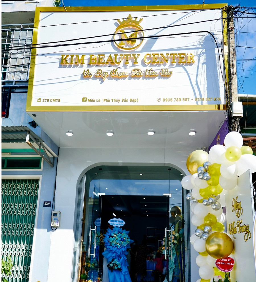 Kim Beauty Center spa (địa chỉ 279 Cách Mạng Tháng 8, phường Hoa Lư, TP. Pleiku bị xử phạt 45 triệu đồng, đình chỉ 18 tháng (kể từ ngày 14-9-2023). Ảnh: Như Nguyện