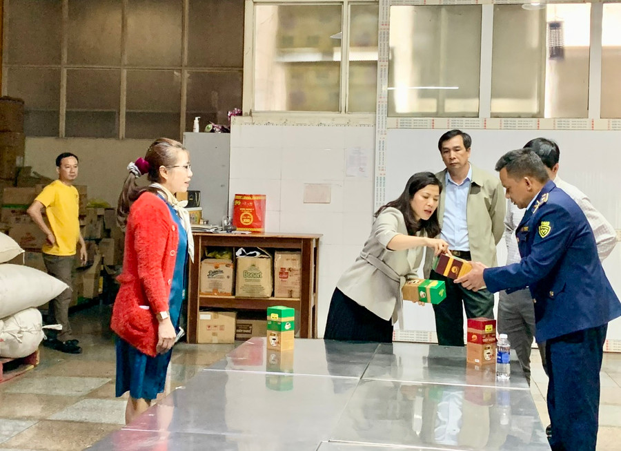 Đoàn kiểm tra tại Công ty TNHH một thành viên Thùy Dung Gia Lai. Ảnh: Như Nguyện Đoàn kiểm tra tại Công ty TNHH một thành viên Thùy Dung Gia Lai. Ảnh: Như Nguyện