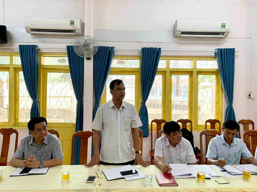 Ông Đinh Hà Nam-Phó Giám đốc Sở Y tế tỉnh phát biểu tại buổi làm việc. Ảnh: Như Nguyện Ông Đinh Hà Nam-Phó Giám đốc Sở Y tế tỉnh phát biểu tại buổi làm việc. Ảnh: Như Nguyện