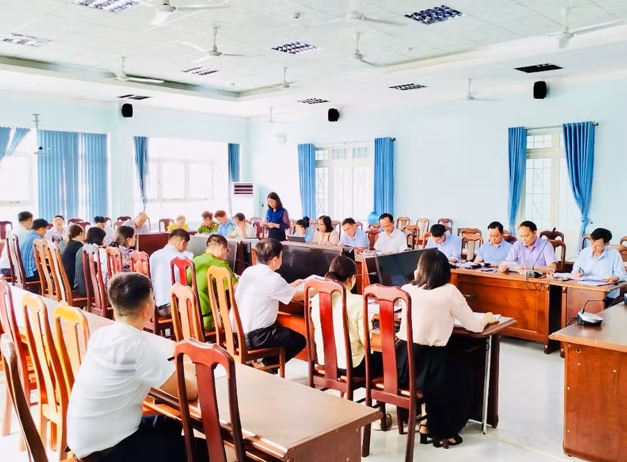 Quang cảnh buổi làm việc. Ảnh: Minh Trang