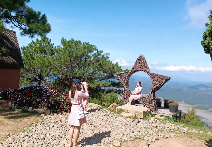 Thời điểm trải nghiệm du lịch tại đỉnh Langbiang đẹp nhất là từ tháng 1-7 hàng năm. Ảnh: Quang Tấn