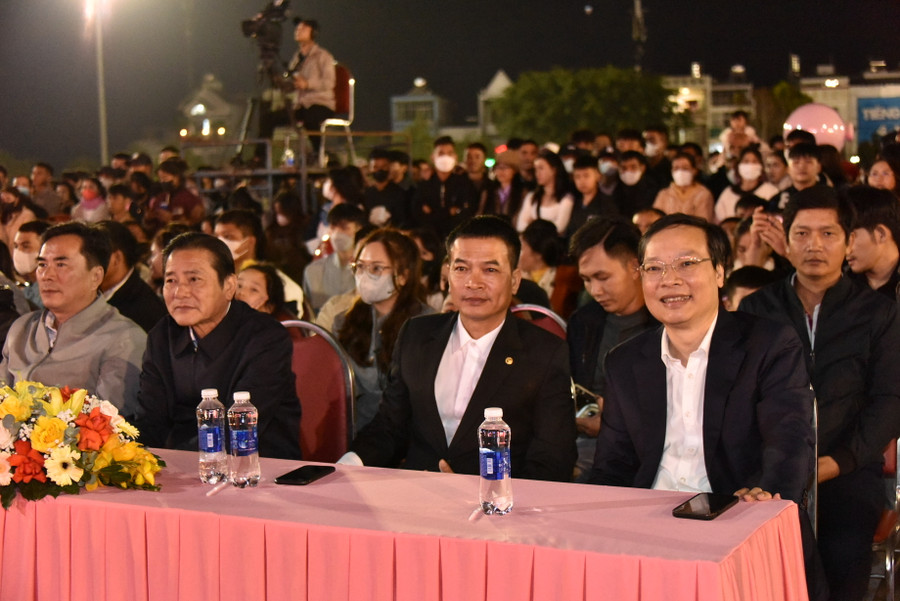 Phó Bí thư Tỉnh ủy, Chủ tịch UBND tỉnh Trương Hải Long tham dự chương trình. Ảnh: Đức Thụy