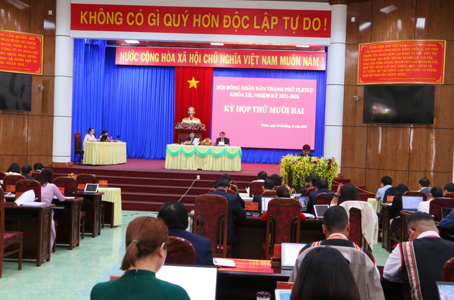 Quang cảnh kỳ họp. Ảnh: Quang Tấn