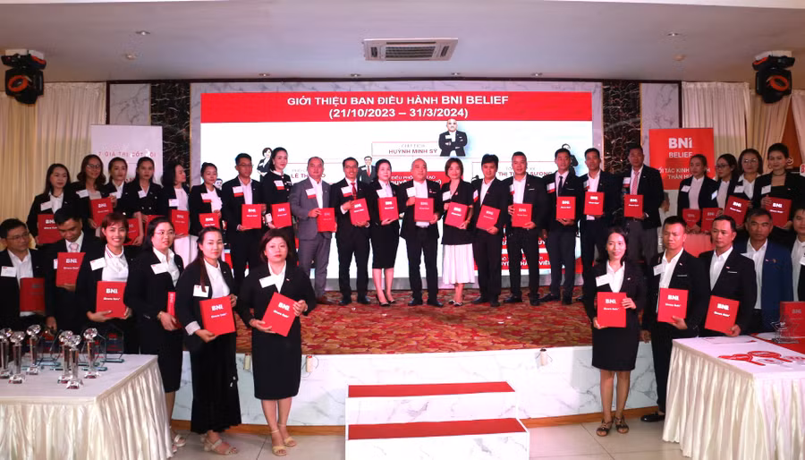 Ra mắt các thành viên BNI Belief tại Gia Lai. Ảnh: Quang Tấn