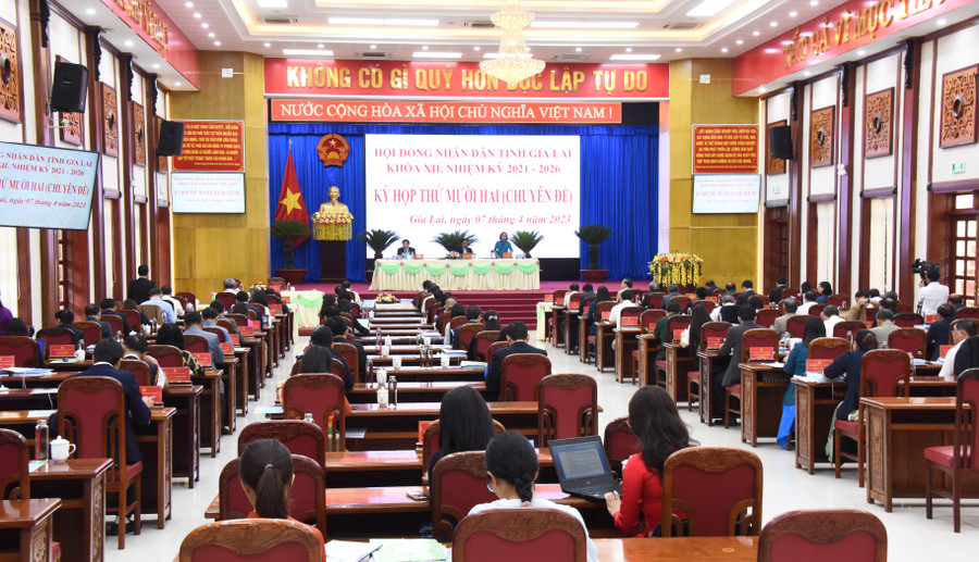 Quang cảnh kỳ họp thứ 12 HĐND tỉnh khóa XII. Ảnh: Đức Thụy Quang cảnh kỳ họp thứ 12 HĐND tỉnh khóa XII. Ảnh: Đức Thụy