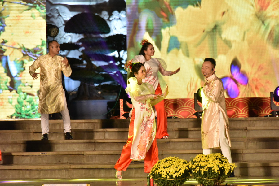 Tường thuật trực tiếp: Lễ hội Giao thừa mừng xuân Giáp Thìn năm 2024 tại TP. Pleiku ảnh 26