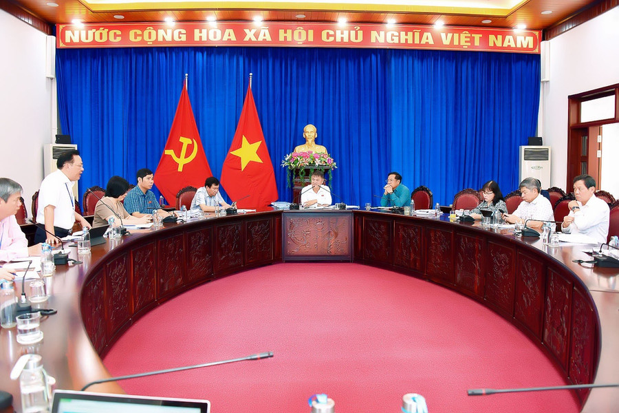 Quang cảnh buổi thảo luận tại tổ 2. Ảnh: Đức Thụy Quang cảnh buổi thảo luận tại tổ 2. Ảnh: Đức Thụy