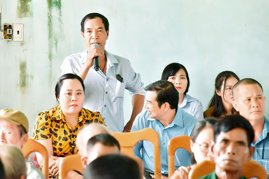 Cử tri huyện Ia Pa đã có nhiều ý kiến, kiến nghị gửi đến tổ đại biểu HĐND tỉnh. Ảnh: Đức Thụy Cử tri huyện Ia Pa đã có nhiều ý kiến, kiến nghị gửi đến tổ đại biểu HĐND tỉnh. Ảnh: Đức Thụy