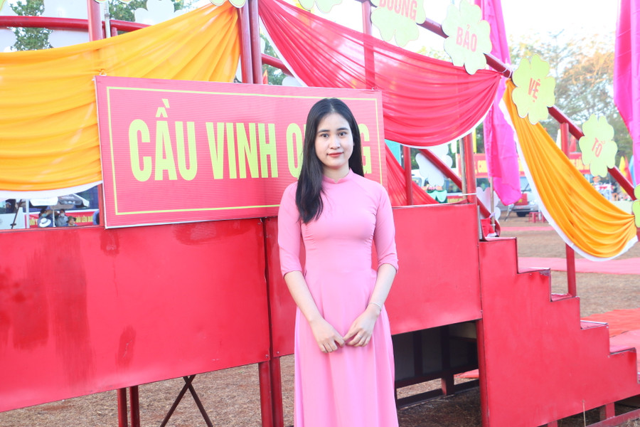 Thanh niên Lê Thị Thanh Cương (thôn Tân Lập, xã Trang, huyện Đak Đoa). Ảnh: Quang Tấn