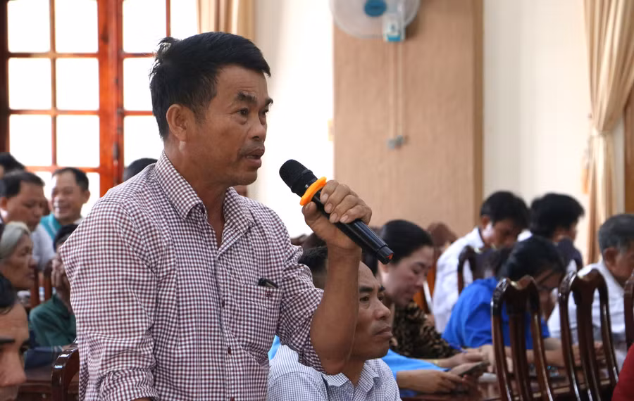 Cử tri Kbang đã có nhiều ý kiến, kiến nghị gửi đến đoàn đại biểu Quốc hội tỉnh. Ảnh: Quang Tấn