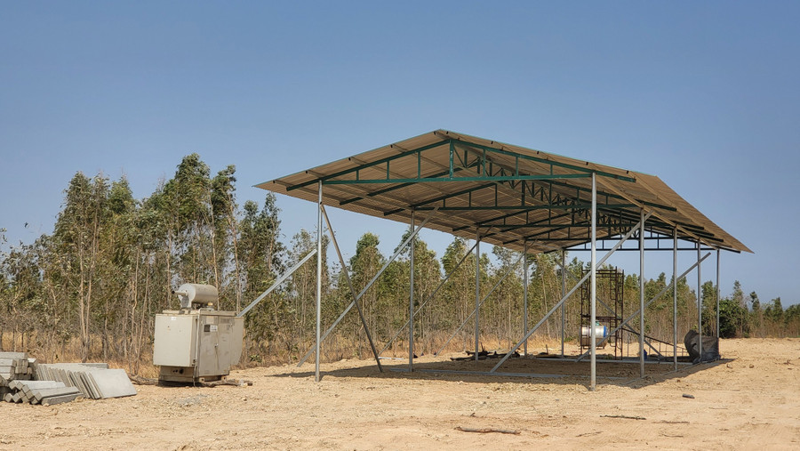 Công trình xây dựng trái phép tại khu vực Đầm Hươu. Ảnh: Q.T Công trình xây dựng trái phép tại khu vực Đầm Hươu. Ảnh: Q.T