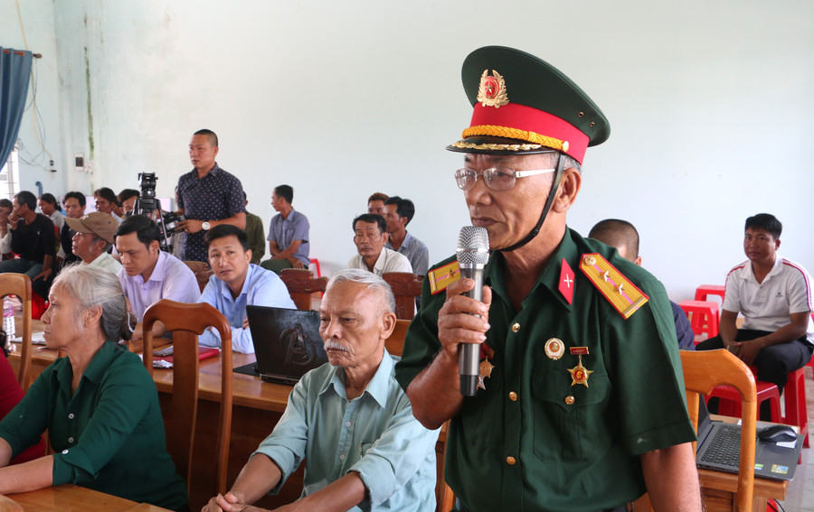 Nhiều ý kiến tâm huyết của cử tri gửi đến Đoàn đại biểu Quốc hội tỉnh Gia Lai. Ảnh: Quang Tấn