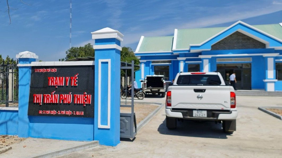 Các Trạm y tế đã được đầu tư khá khang trang. Các Trạm y tế đã được đầu tư khá khang trang.