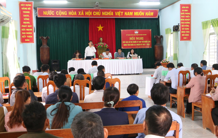 Quang cảnh buổi tiếp xúc cử tri tại xã Sơ Pai. Ảnh: Quang Tấn Quang cảnh buổi tiếp xúc cử tri tại xã Sơ Pai. Ảnh: Quang Tấn