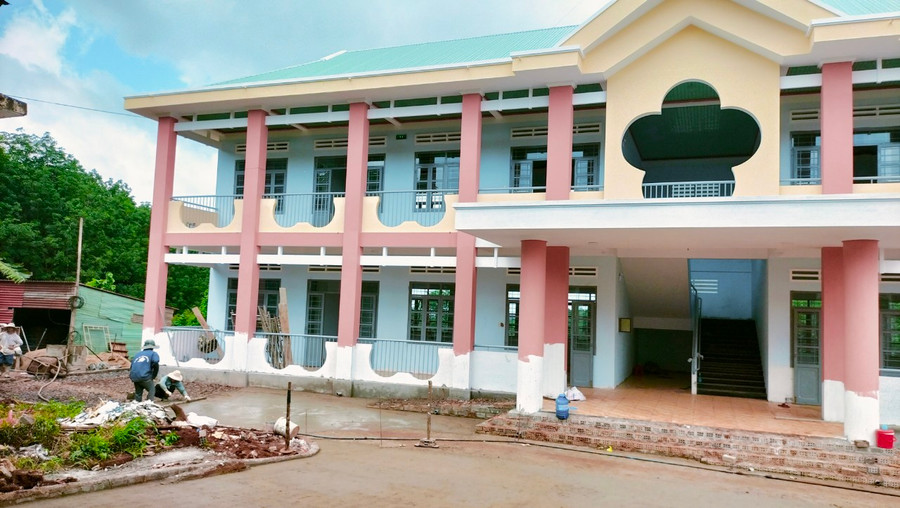 Trường Mẫu non 2-9, xã Ia Hla đã hoàn thành và đưa vào phục vụ ngay từ đầu năm học mới 2023-2024. Ảnh: Q.T Trường Mẫu non 2-9, xã Ia Hla đã hoàn thành và đưa vào phục vụ ngay từ đầu năm học mới 2023-2024. Ảnh: Q.T