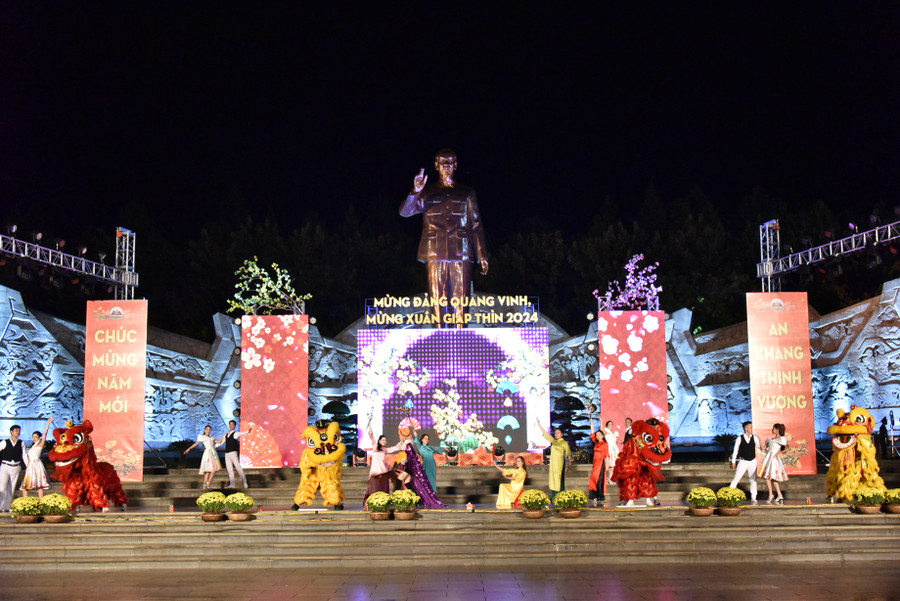 Tiết mục “Khúc xuân”