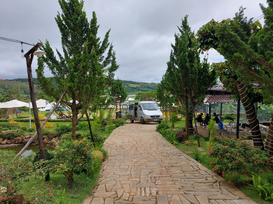 Tổng diện tích xây dựng trái phép khoảng 324 m2. Ảnh: Quang Tấn