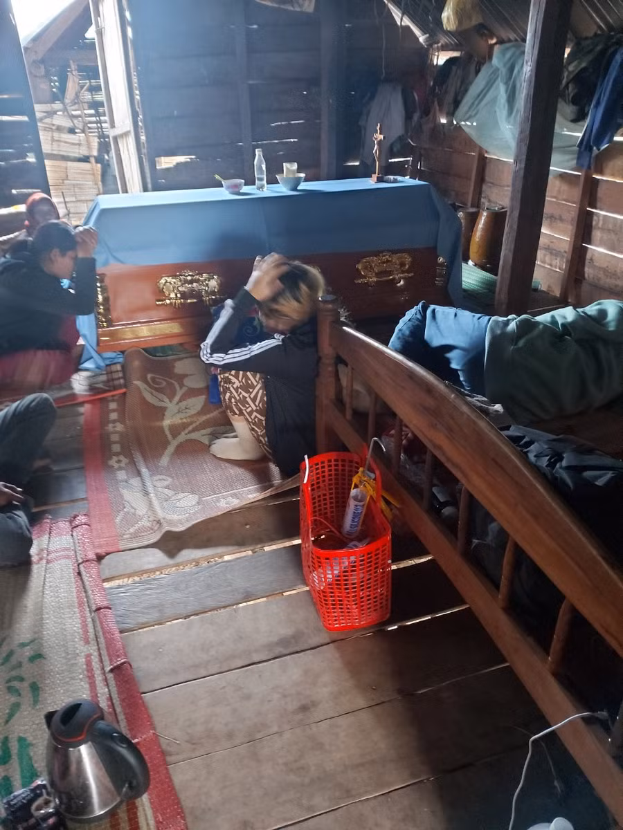 Gia đình đang lo hậu sự cho các cháu. Ảnh: CTV